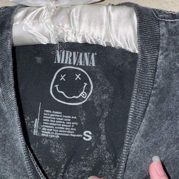 NIRVANA Distressed Black Cropped Tee - Picture 2 of 3